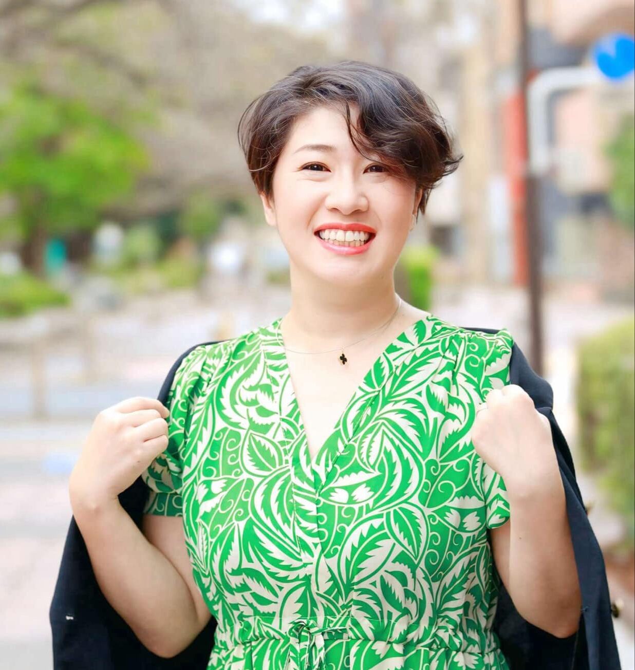 石川 まゆみ